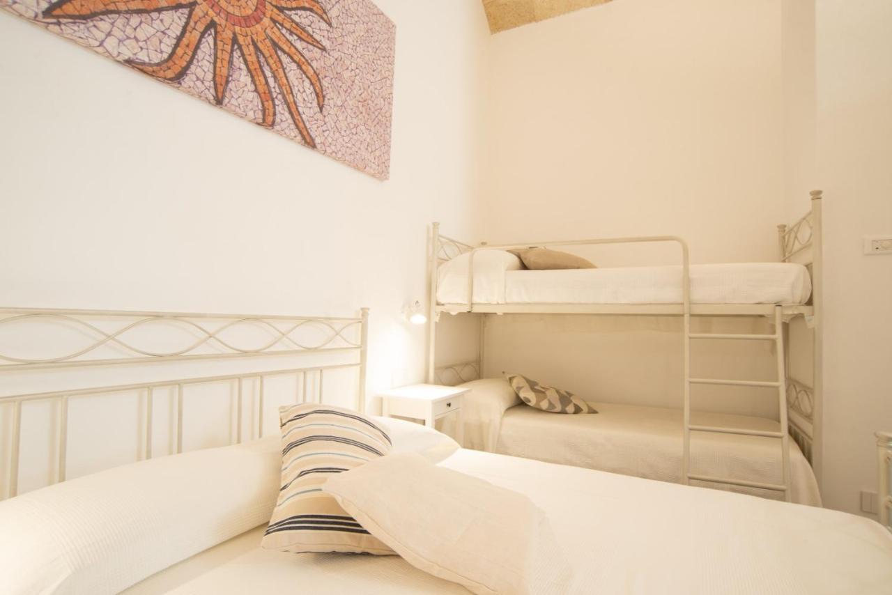 Sun House Rooms Polignano a Mare Bagian luar foto