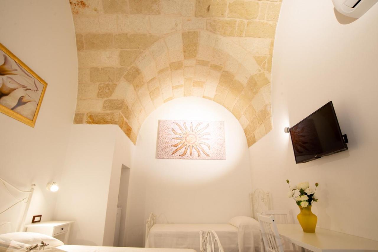 Sun House Rooms Polignano a Mare Bagian luar foto
